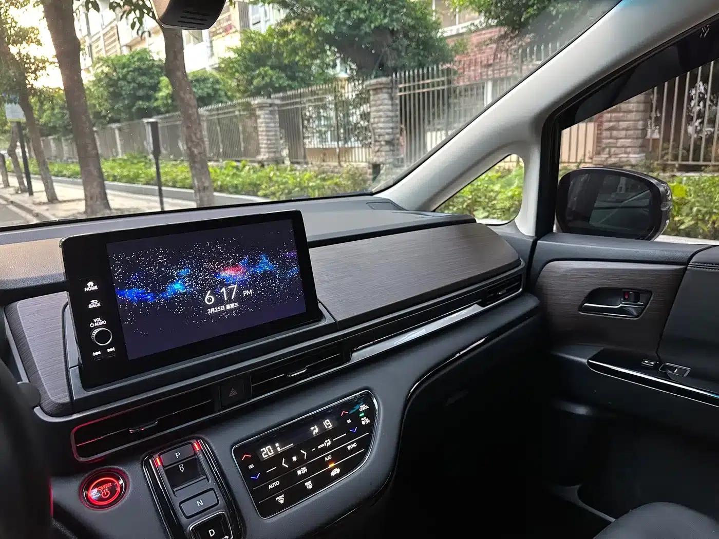 Odyssey 2022 2.0L e:HEV Elite Edition — миниатюра 9
