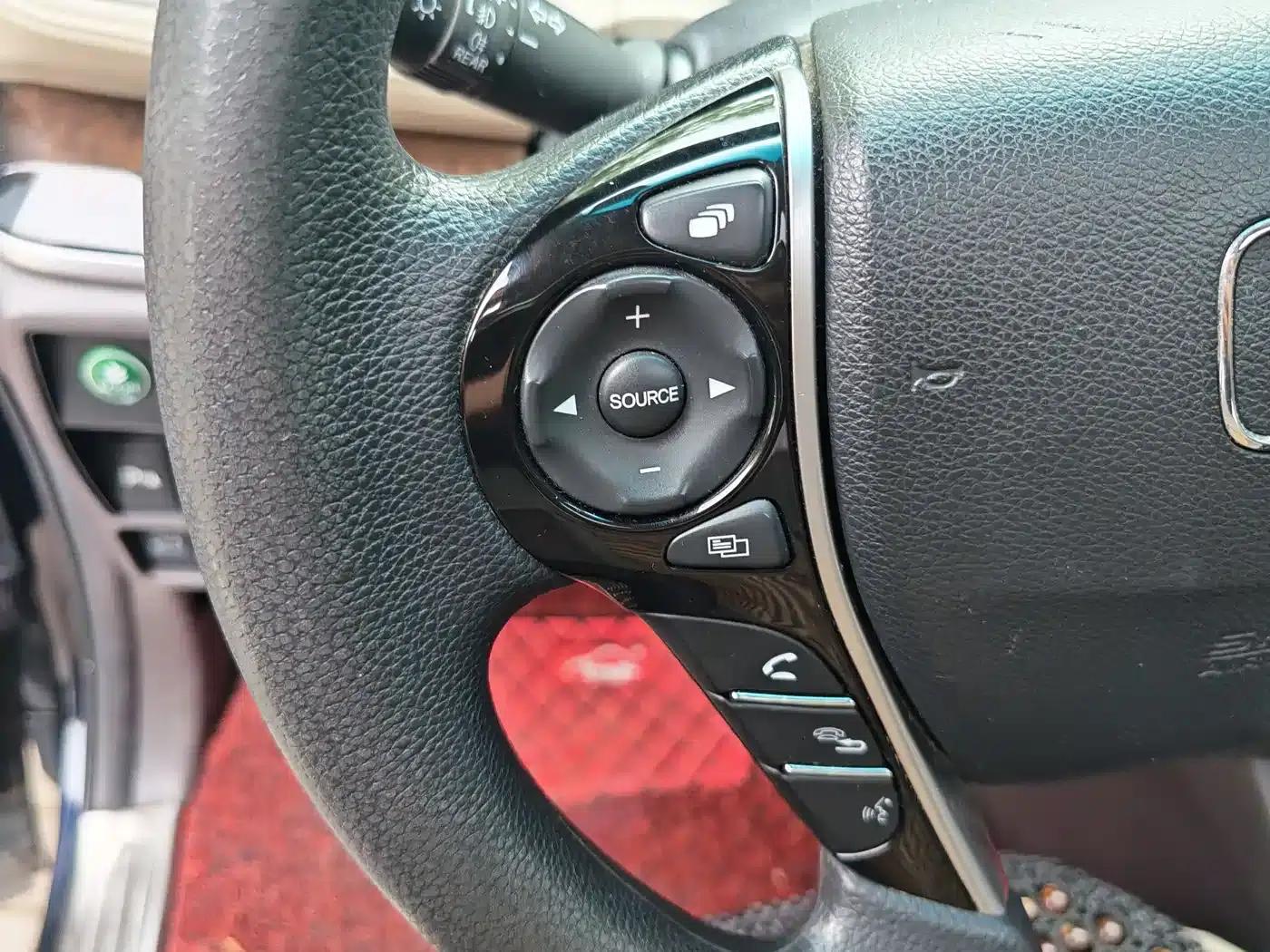 2015 Odyssey Facelift 2.4L Luxury Edition — миниатюра 14