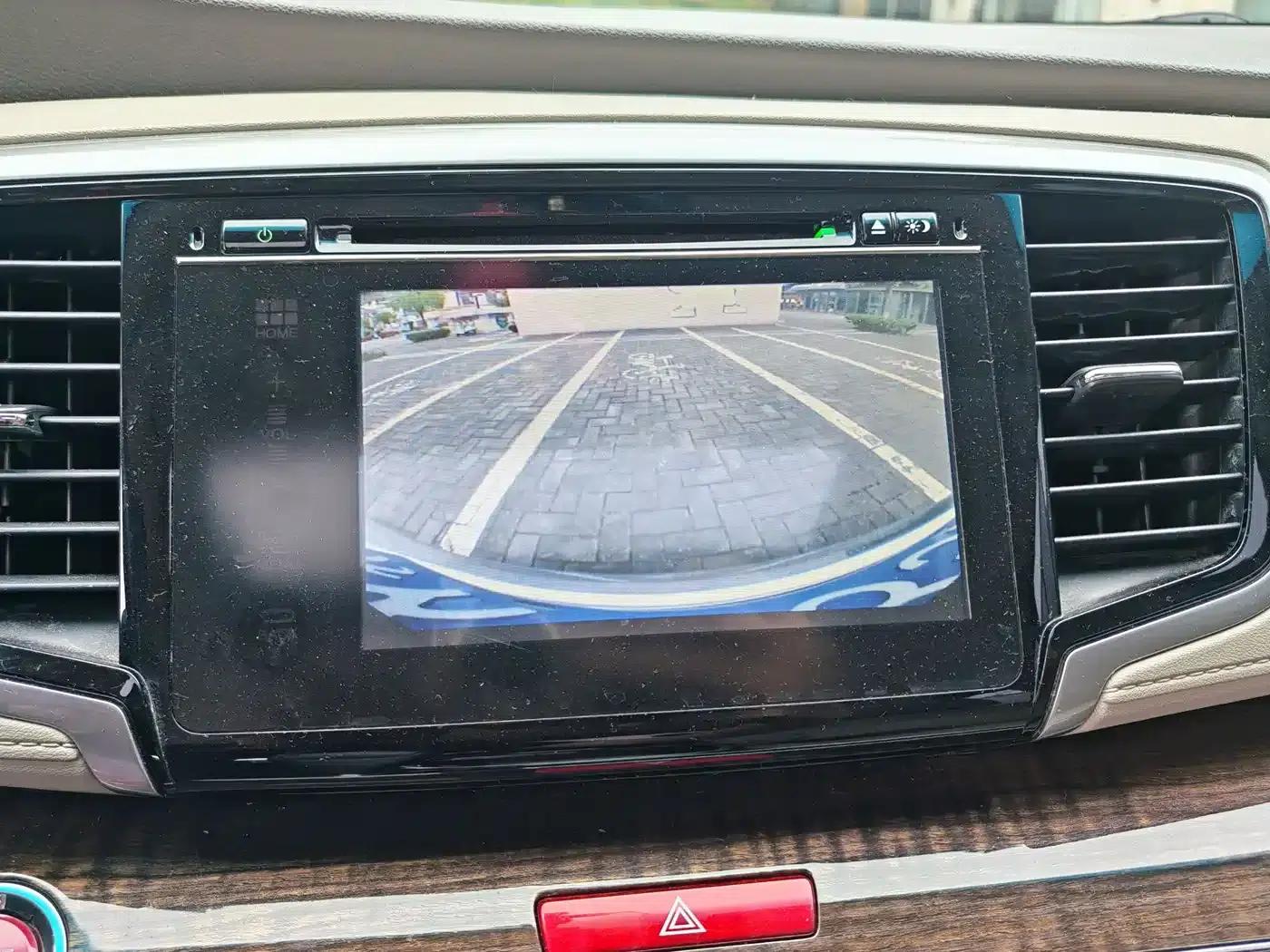 2015 Odyssey Facelift 2.4L Luxury Edition — миниатюра 17