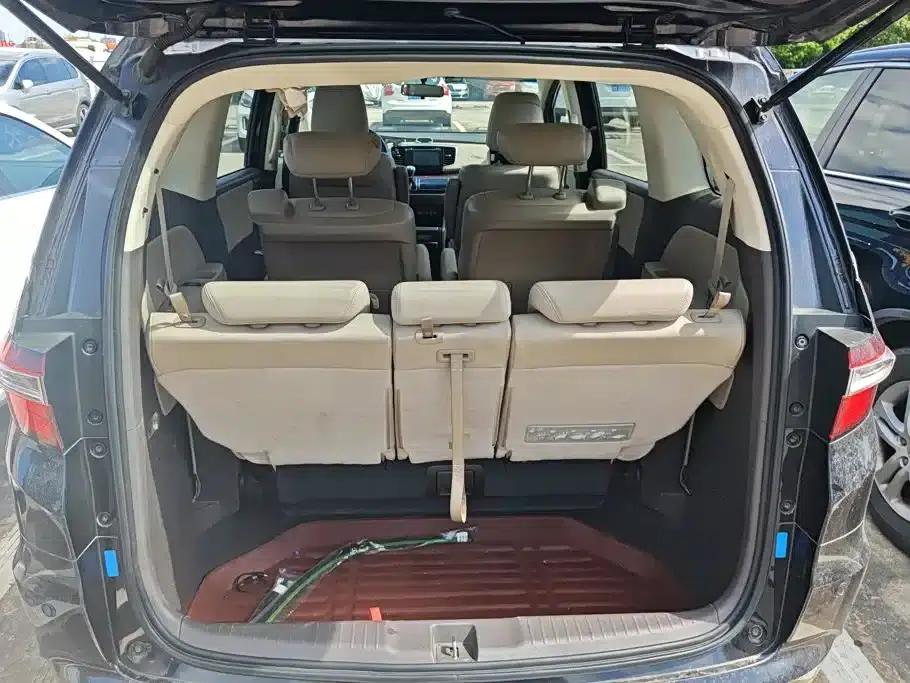 2017 Odyssey 2.4L Luxury Edition — миниатюра 4