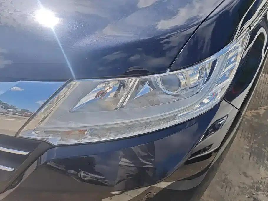 2017 Odyssey 2.4L Luxury Edition — миниатюра 5