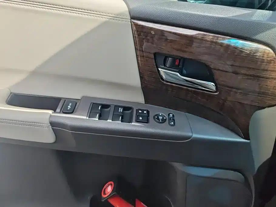2017 Odyssey 2.4L Luxury Edition — миниатюра 7