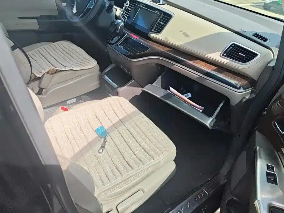 2017 Odyssey 2.4L Luxury Edition — миниатюра 8