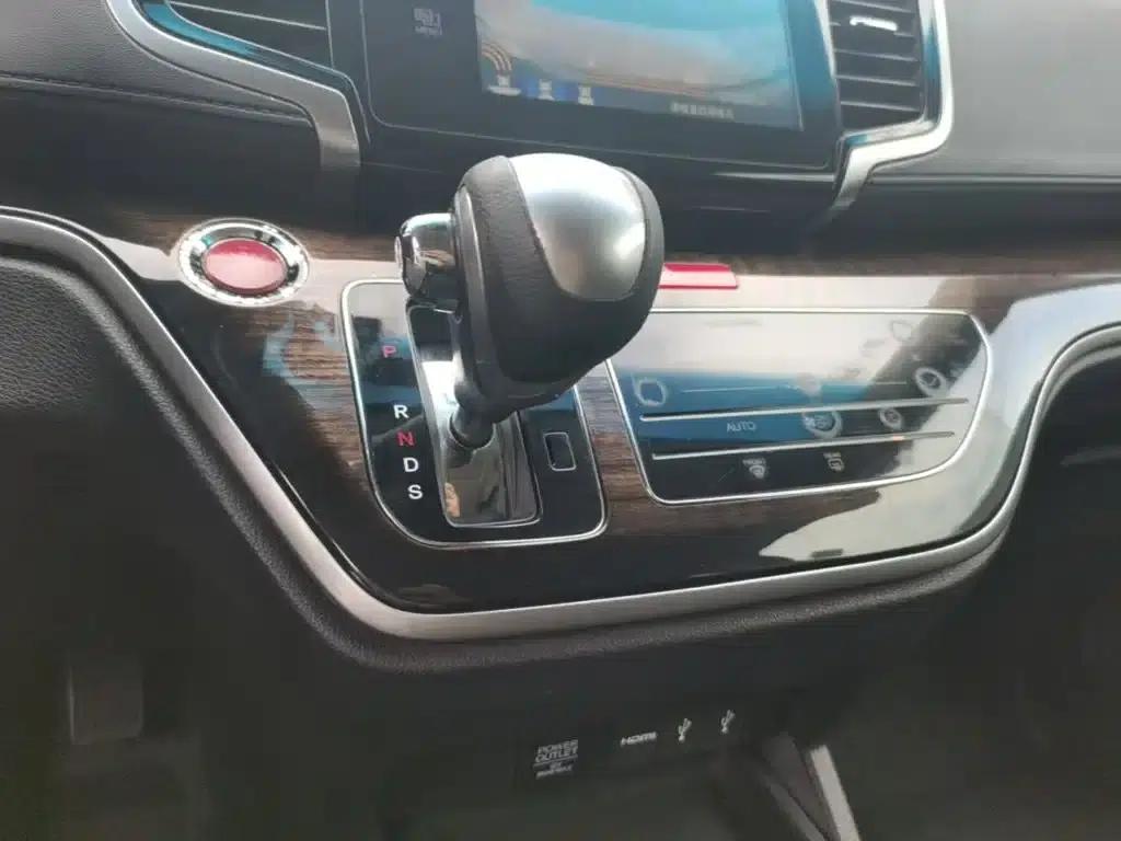 2015 Odyssey Facelift 2.4L Smart Edition — миниатюра 14