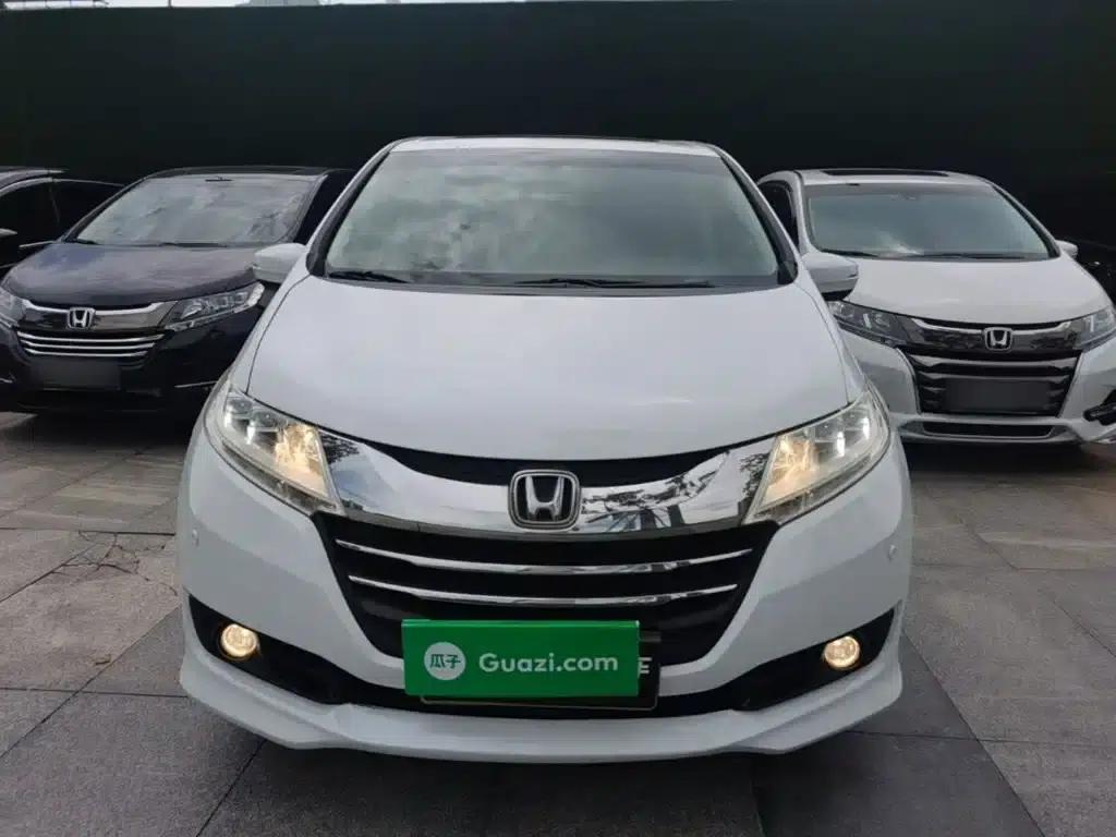 2015 Odyssey Facelift 2.4L Smart Edition — миниатюра 3