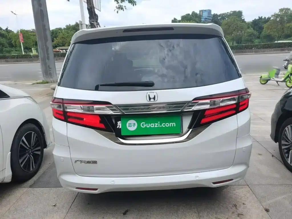 2015 Odyssey Facelift 2.4L Smart Edition — миниатюра 6