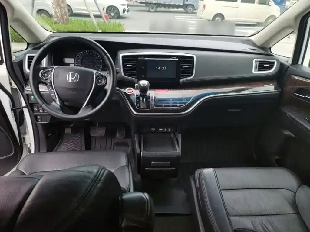 2015 Odyssey Facelift 2.4L Smart Edition — миниатюра 10