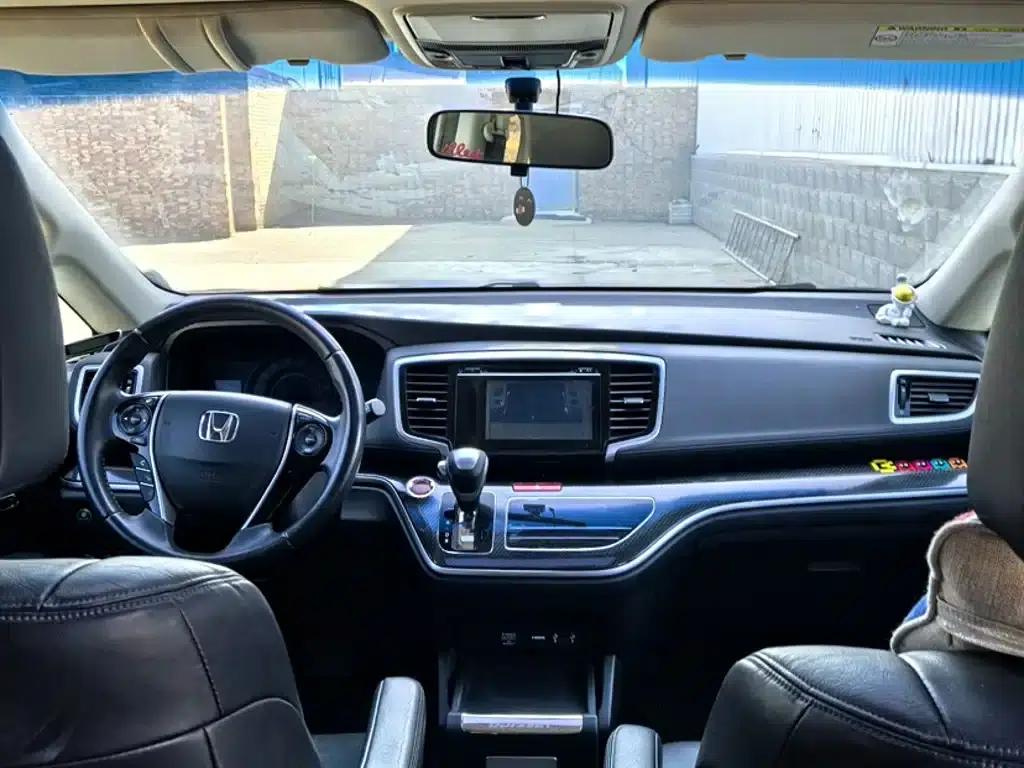 2015 Odyssey Facelift 2.4L Smart Edition — миниатюра 9