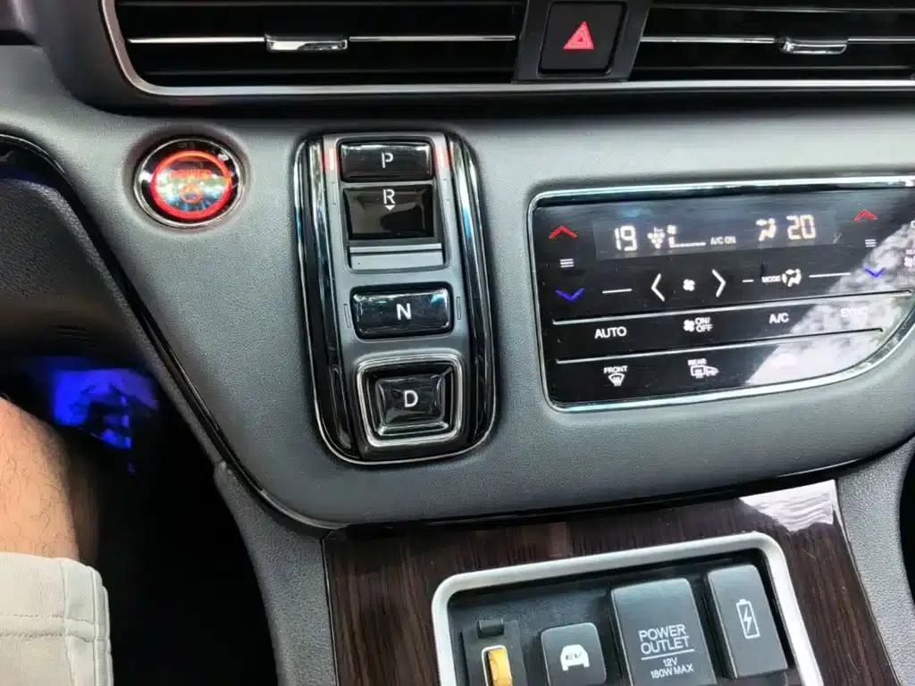 2022 Odyssey 2.0L e:HEV Elite Supreme Edition — миниатюра 14