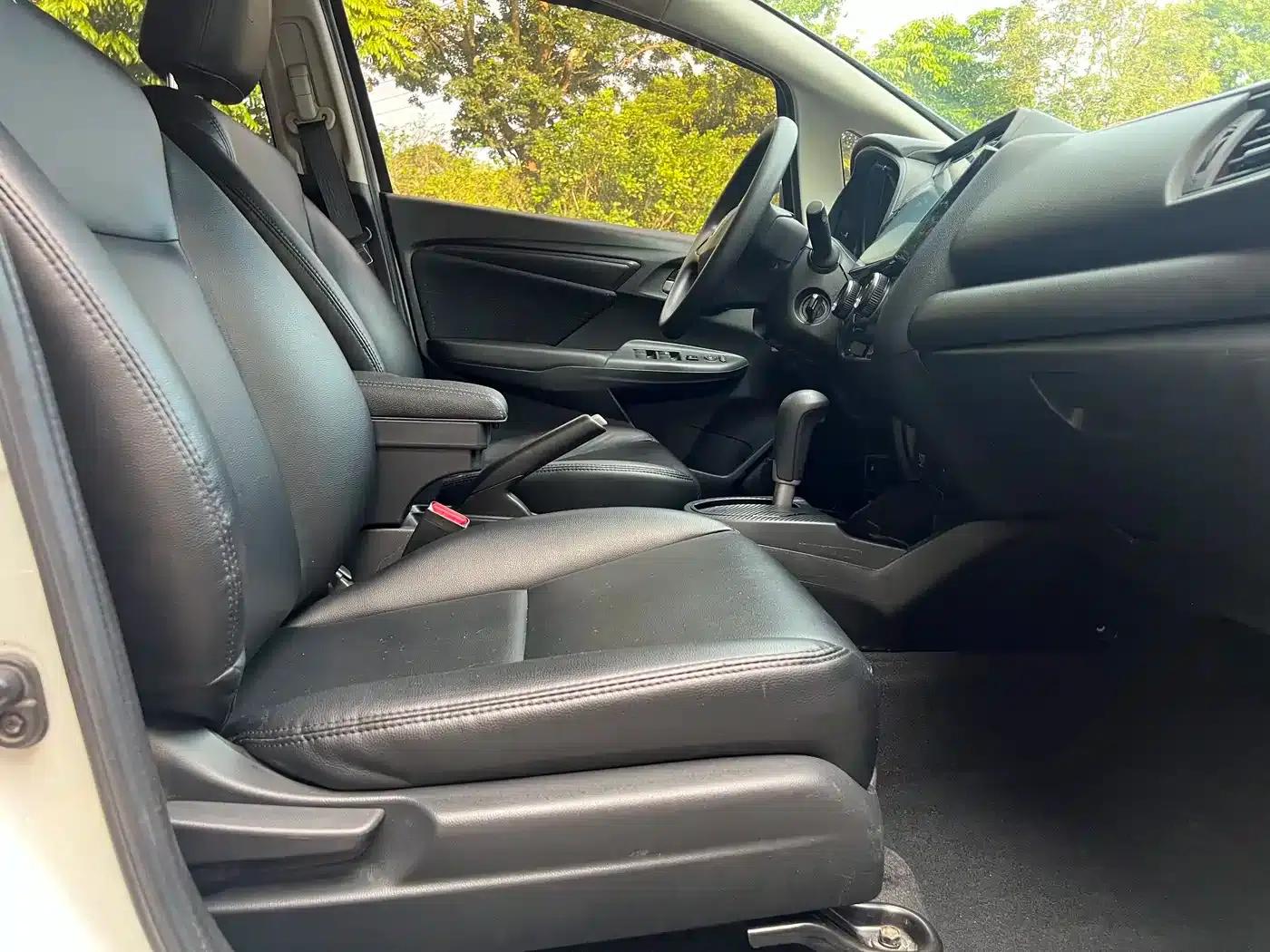 Honda Fit 2018 1.5L CVT Comfort Edition — миниатюра 6