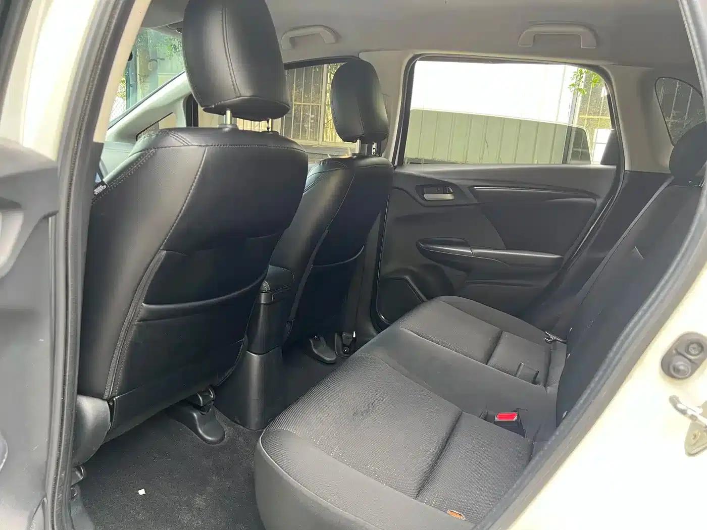 Honda Fit 2018 1.5L CVT Comfort Edition — миниатюра 7