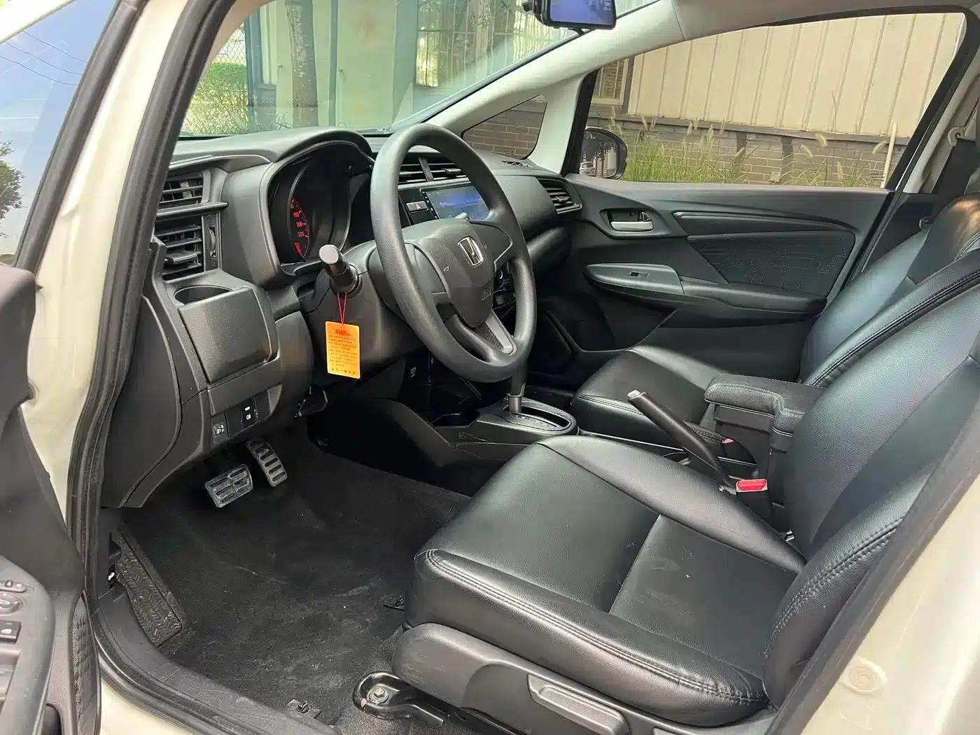 Honda Fit 2018 1.5L CVT Comfort Edition — миниатюра 8