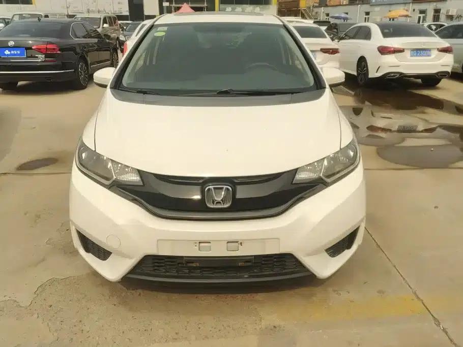 Honda Fit 2016 1.5L LXS CVT Comfort Sunroof Edition — миниатюра 2
