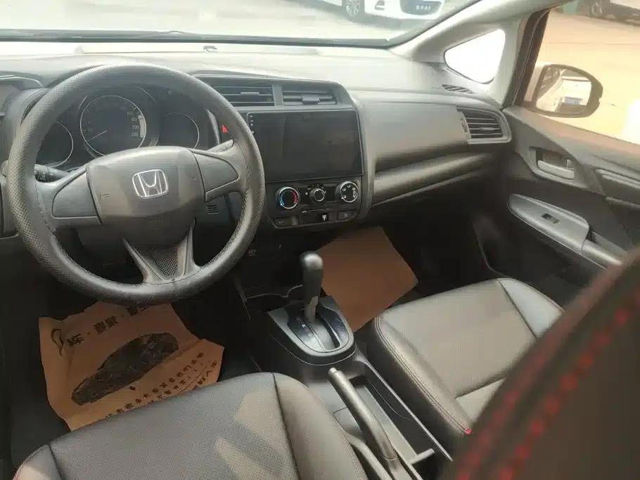 Honda Fit 2016 1.5L LXS CVT Comfort Sunroof Edition — миниатюра 12