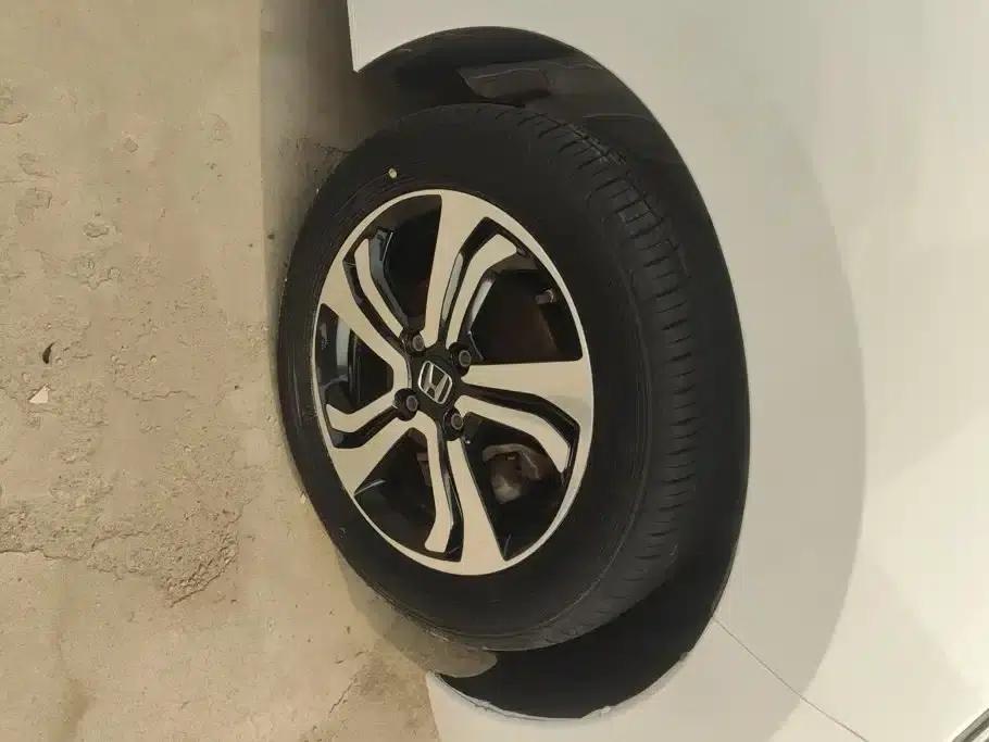 Honda Fit 2016 1.5L LXS CVT Comfort Sunroof Edition — миниатюра 6