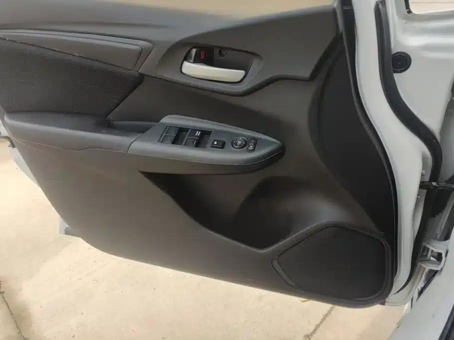 Honda Fit 2016 1.5L LXS CVT Comfort Sunroof Edition — миниатюра 7