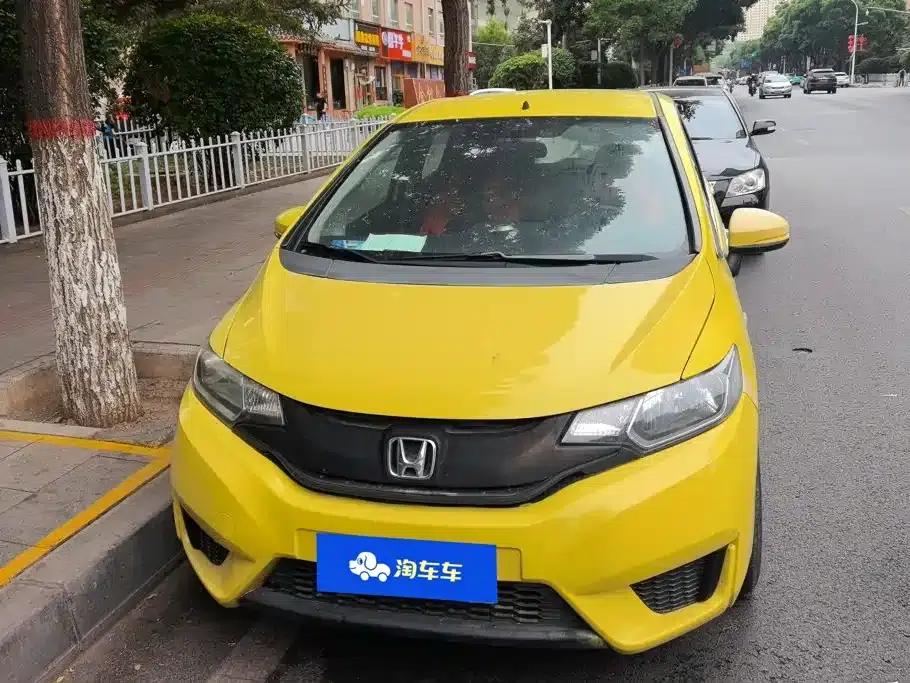 Honda Fit 2014 1.5L LX Manual Comfort Model — миниатюра 2