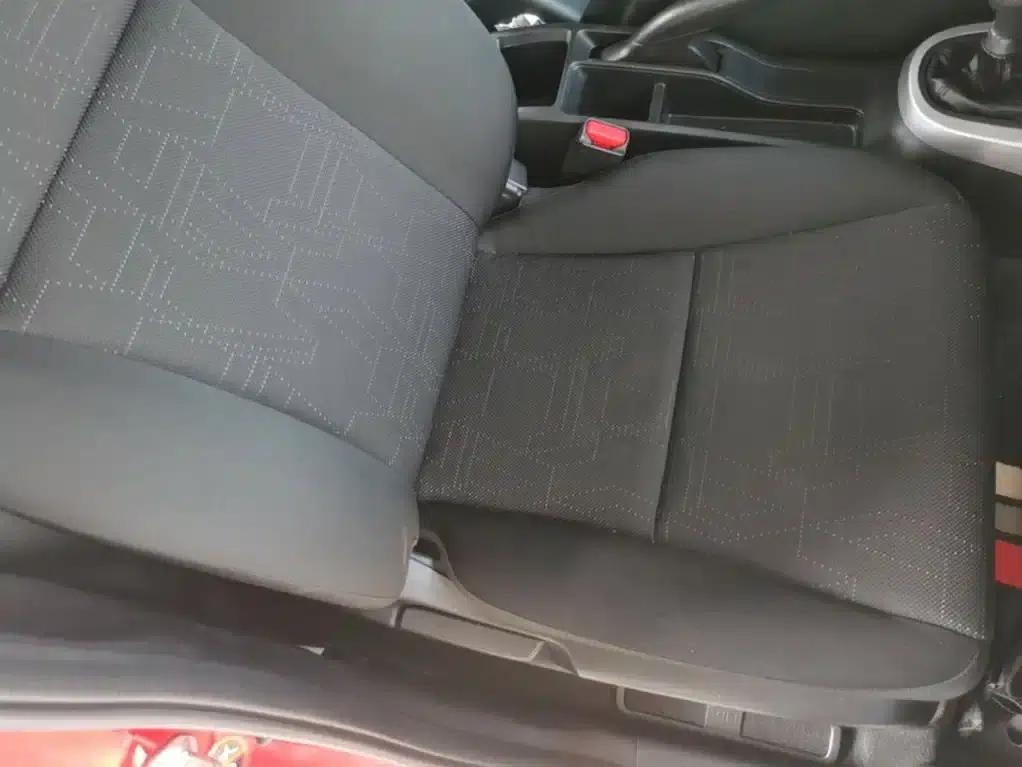 Honda Fit 2016 1.5L LX Manual Comfort Model — миниатюра 25
