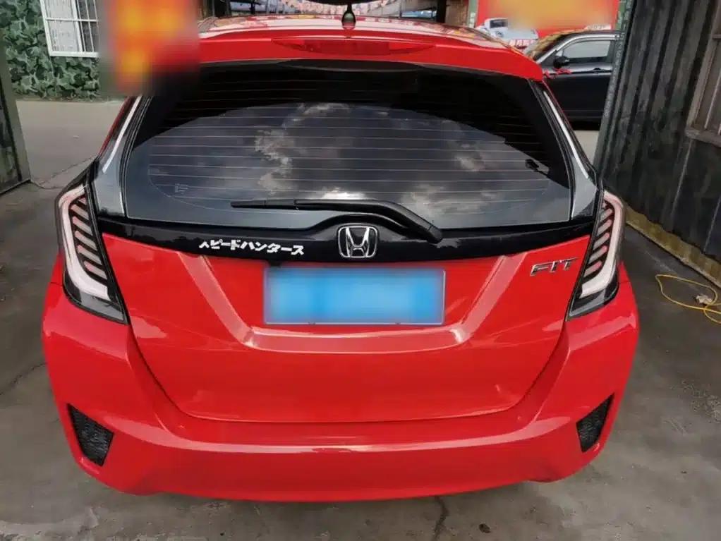 Honda Fit 2016 1.5L LX Manual Comfort Model — миниатюра 6