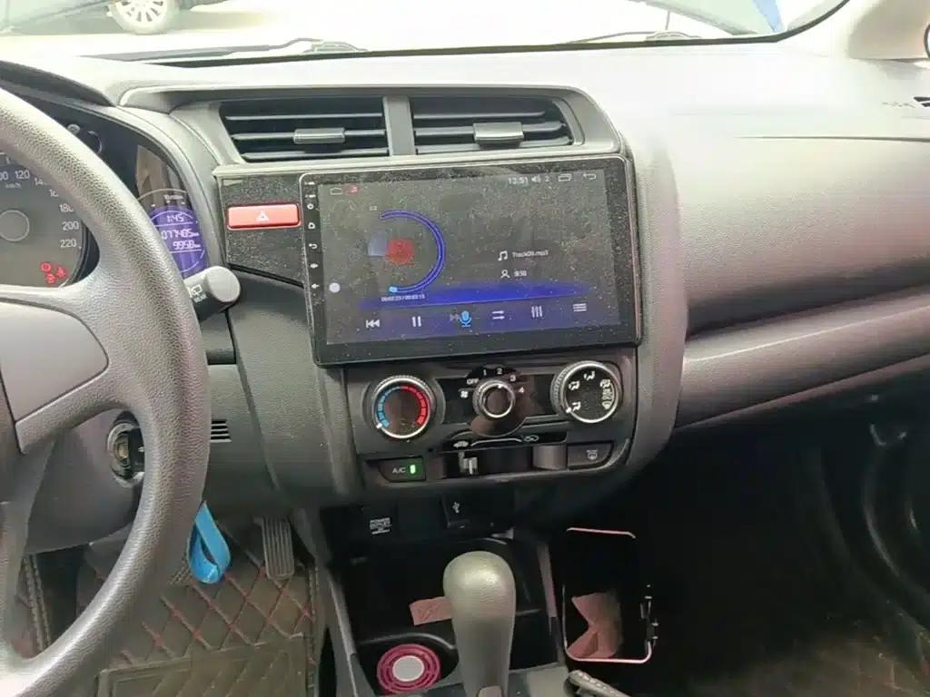 Honda Fit 2016 1.5L LXS CVT Comfort Sunroof Edition — миниатюра 13