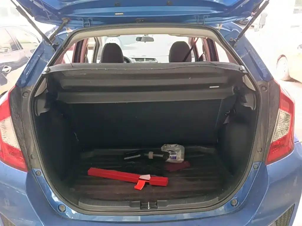 Honda Fit 2016 1.5L LXS CVT Comfort Sunroof Edition — миниатюра 19