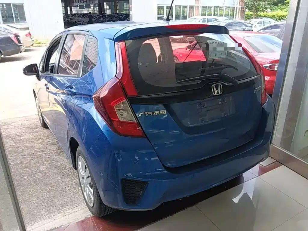 Honda Fit 2016 1.5L LXS CVT Comfort Sunroof Edition — миниатюра 5