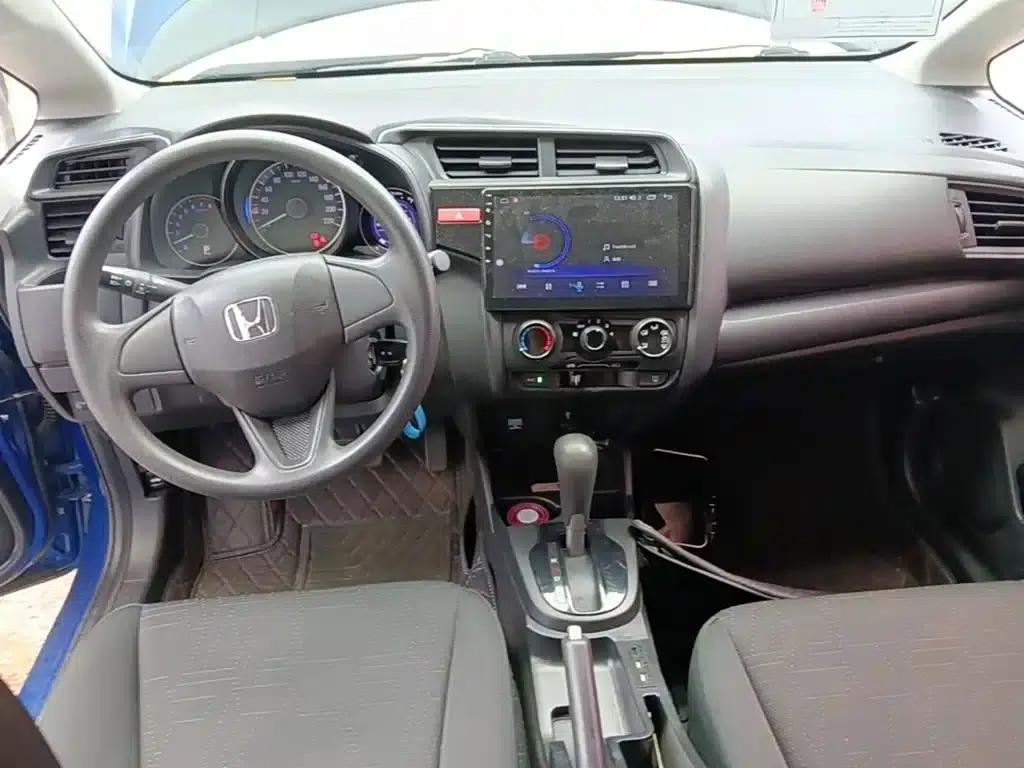Honda Fit 2016 1.5L LXS CVT Comfort Sunroof Edition — миниатюра 10