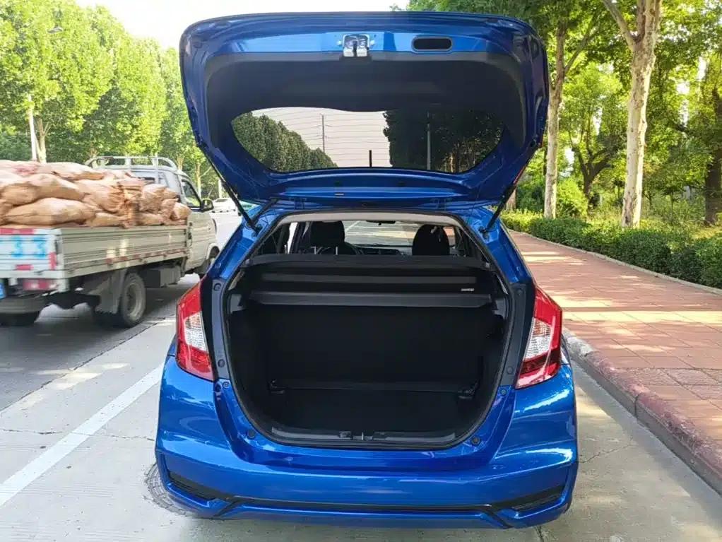 Honda Fit 2018 1.5L CVT Comfort Edition — миниатюра 19