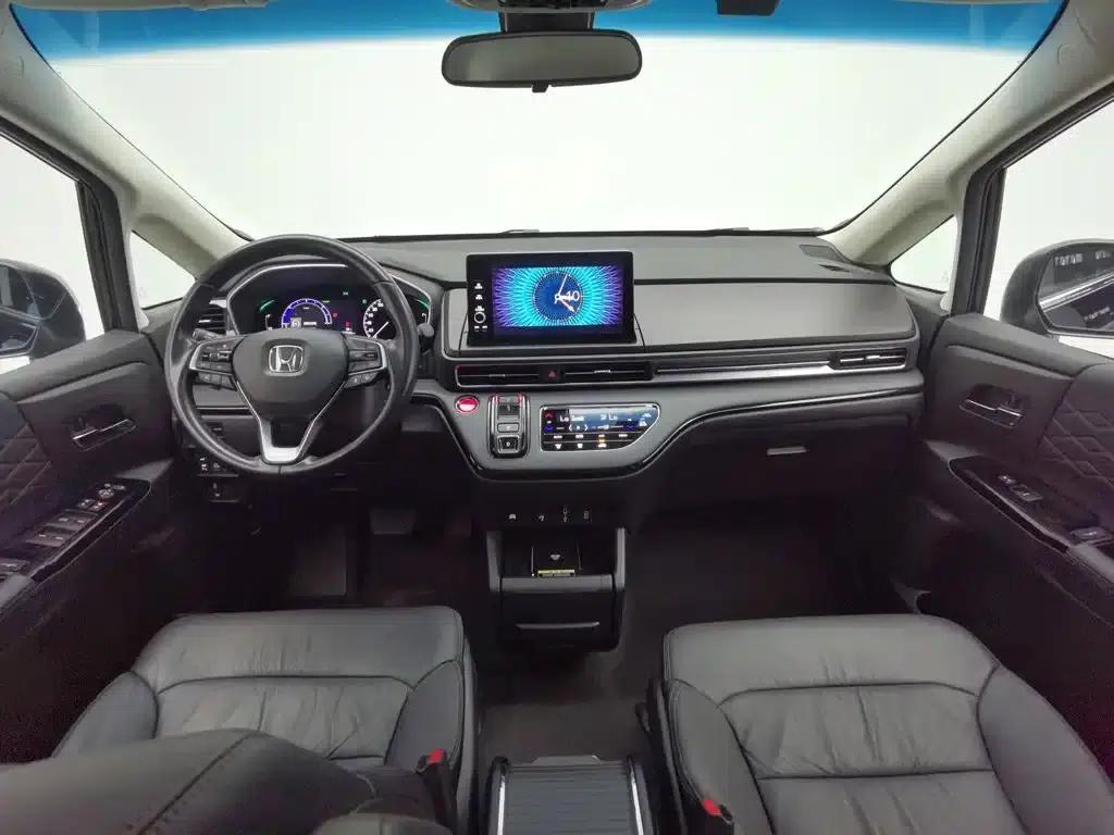 Elysion 2022 2.0L e:HEV Luxury Edition — миниатюра 5