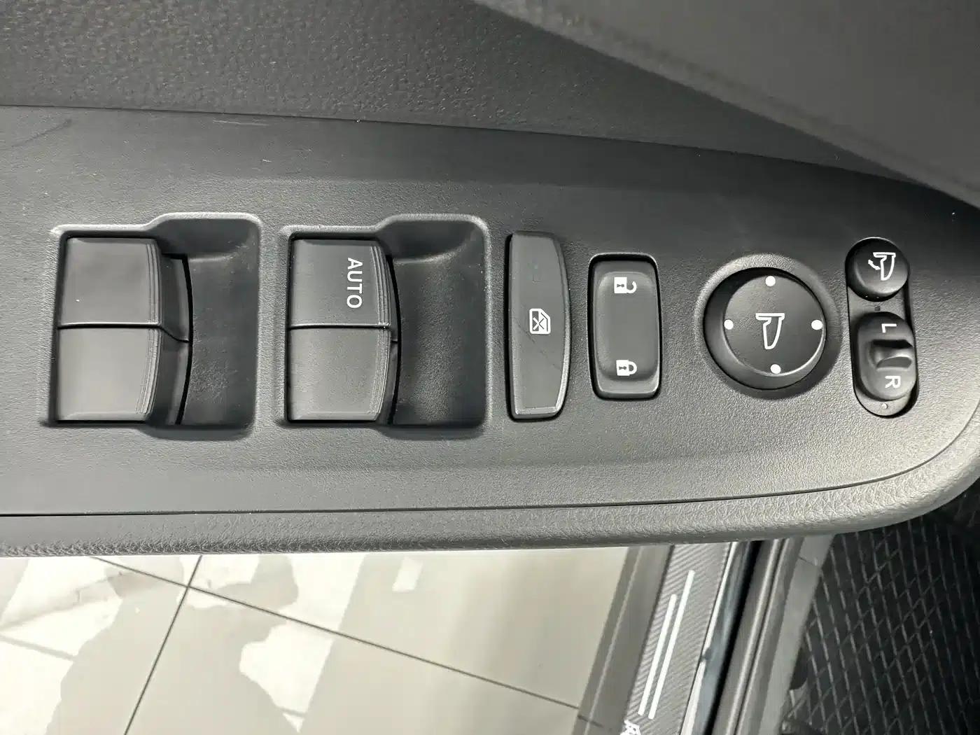 Vezel 2023 1.5L CVT Elite Edition — миниатюра 11