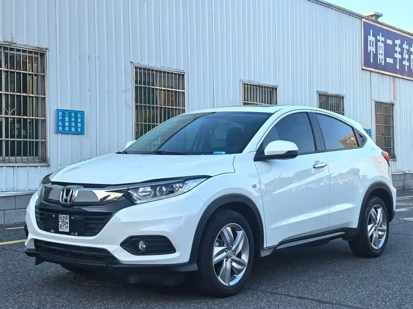 Vezel 2022 1.5L CVT Elite Smart Edition — миниатюра 2