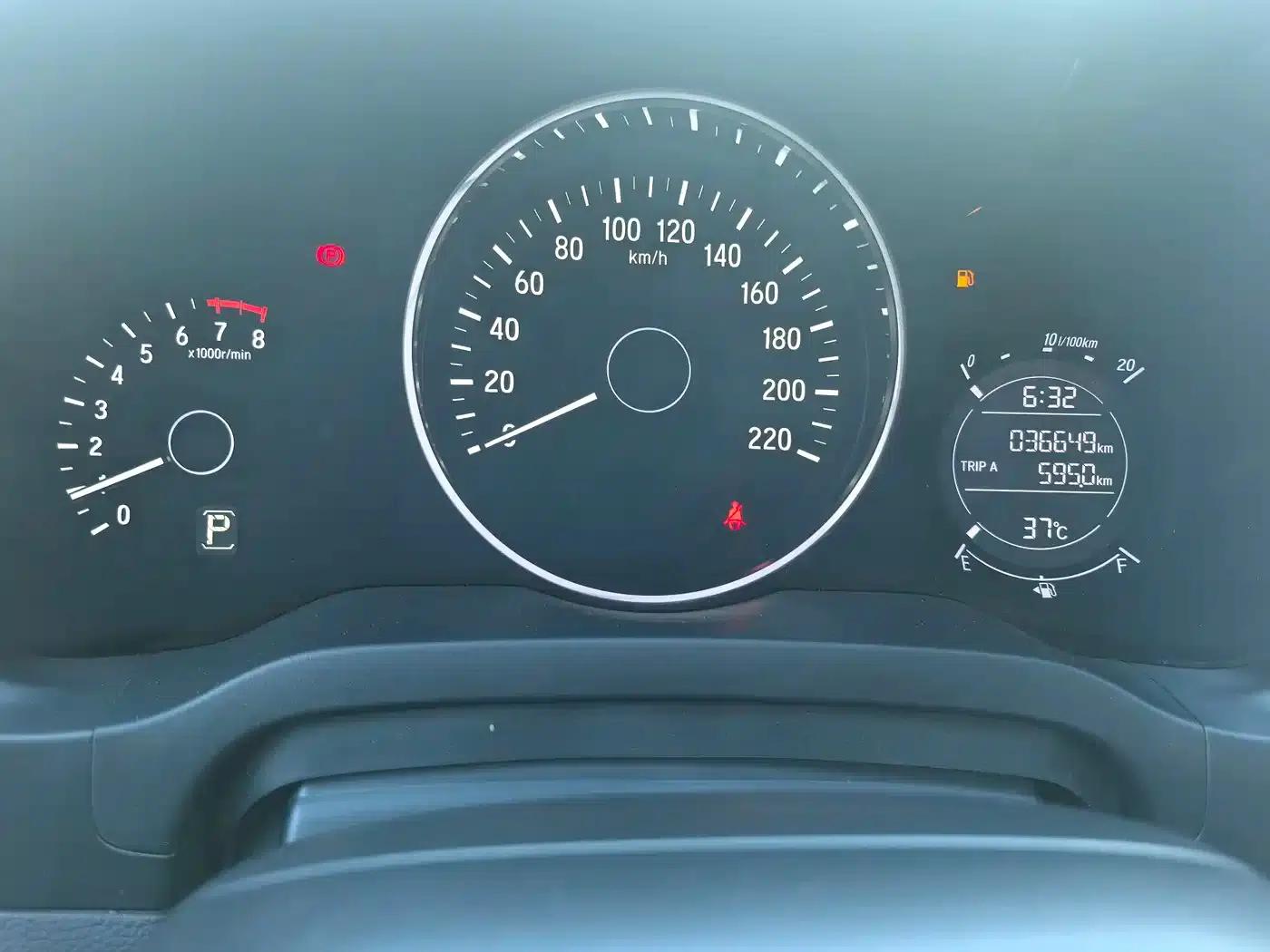 Vezel 2022 1.5L CVT Elite Smart Edition — миниатюра 10