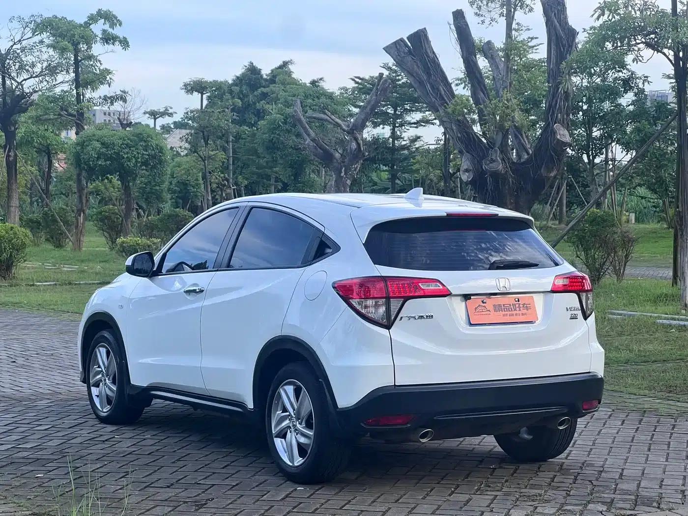 Vezel 2020 220 TURBO CVT Elite Edition — миниатюра 13