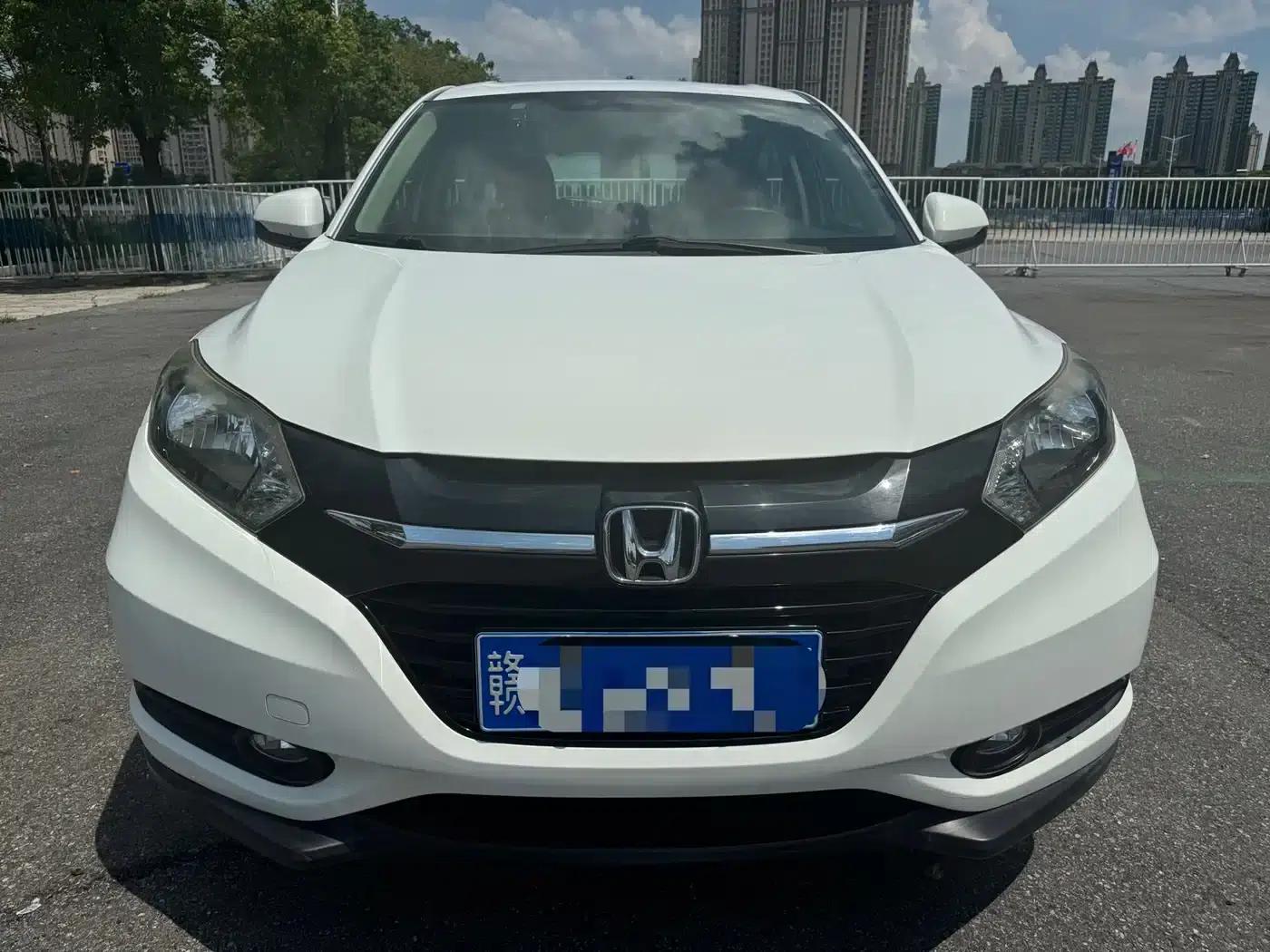 Vezel 2017 1.5L CVT 2WD Comfort Model — миниатюра 2