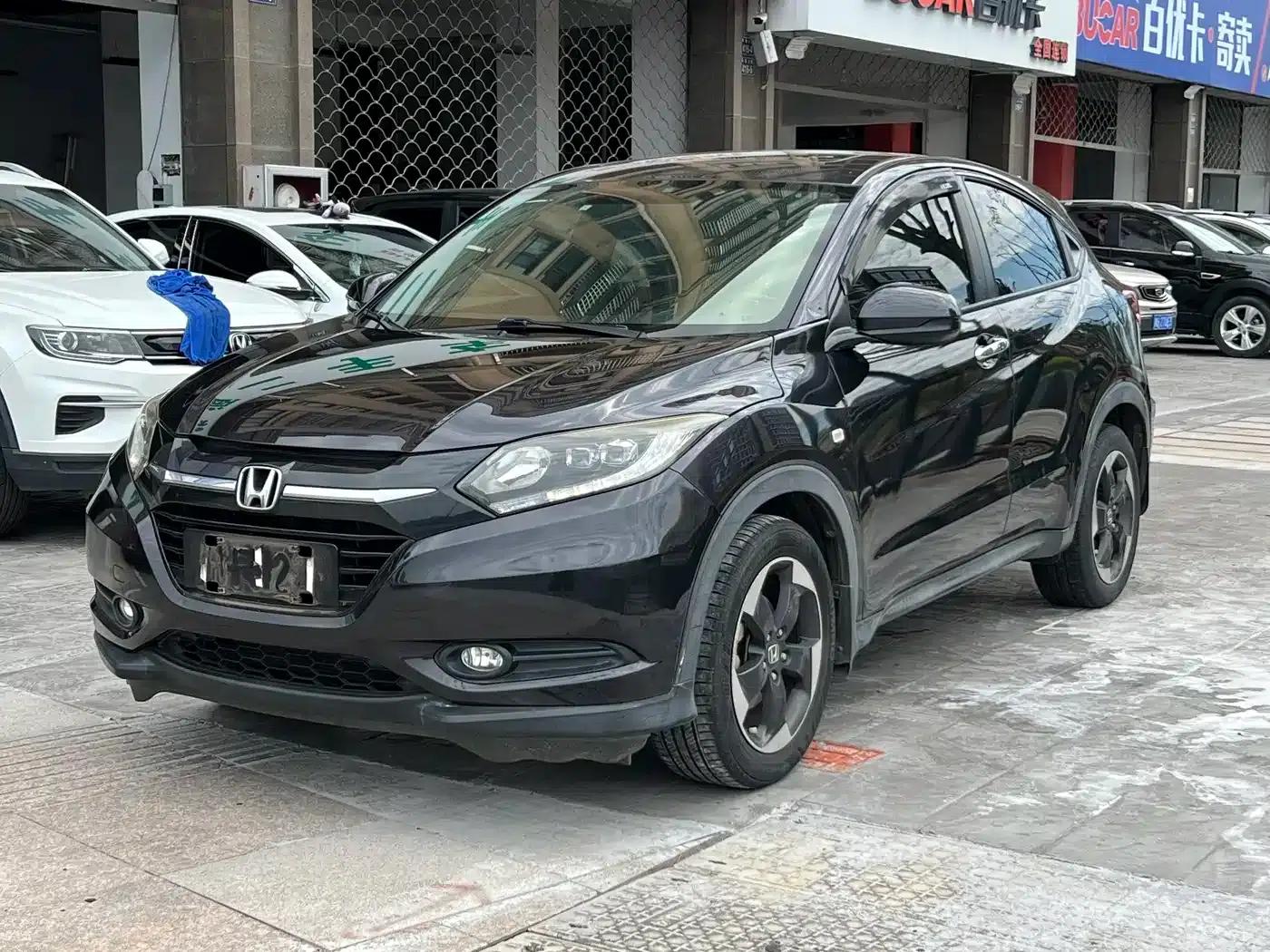Vezel 2017 1.8L CVT 2WD Pioneer Edition — миниатюра 1