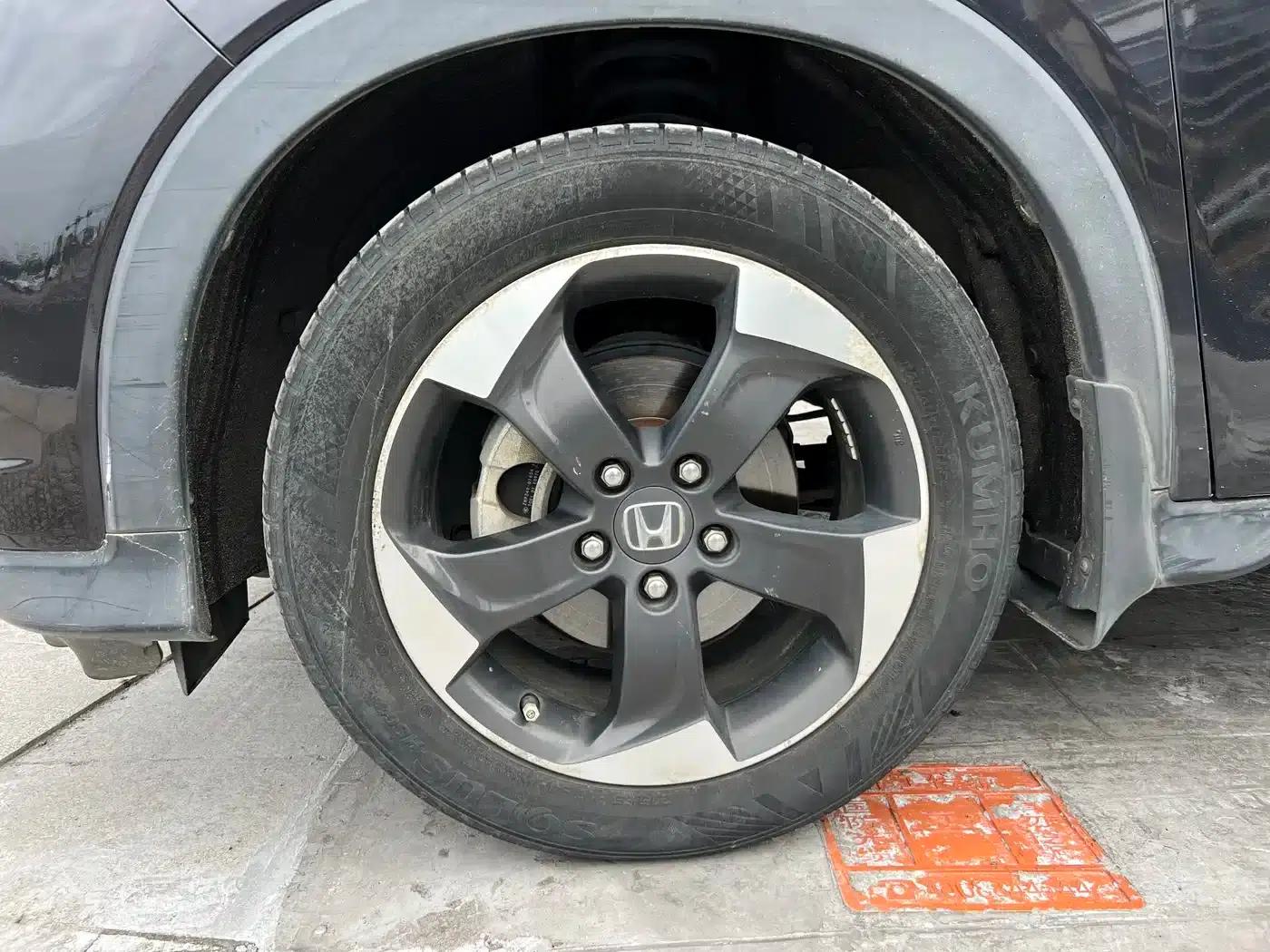 Vezel 2017 1.8L CVT 2WD Pioneer Edition — миниатюра 14