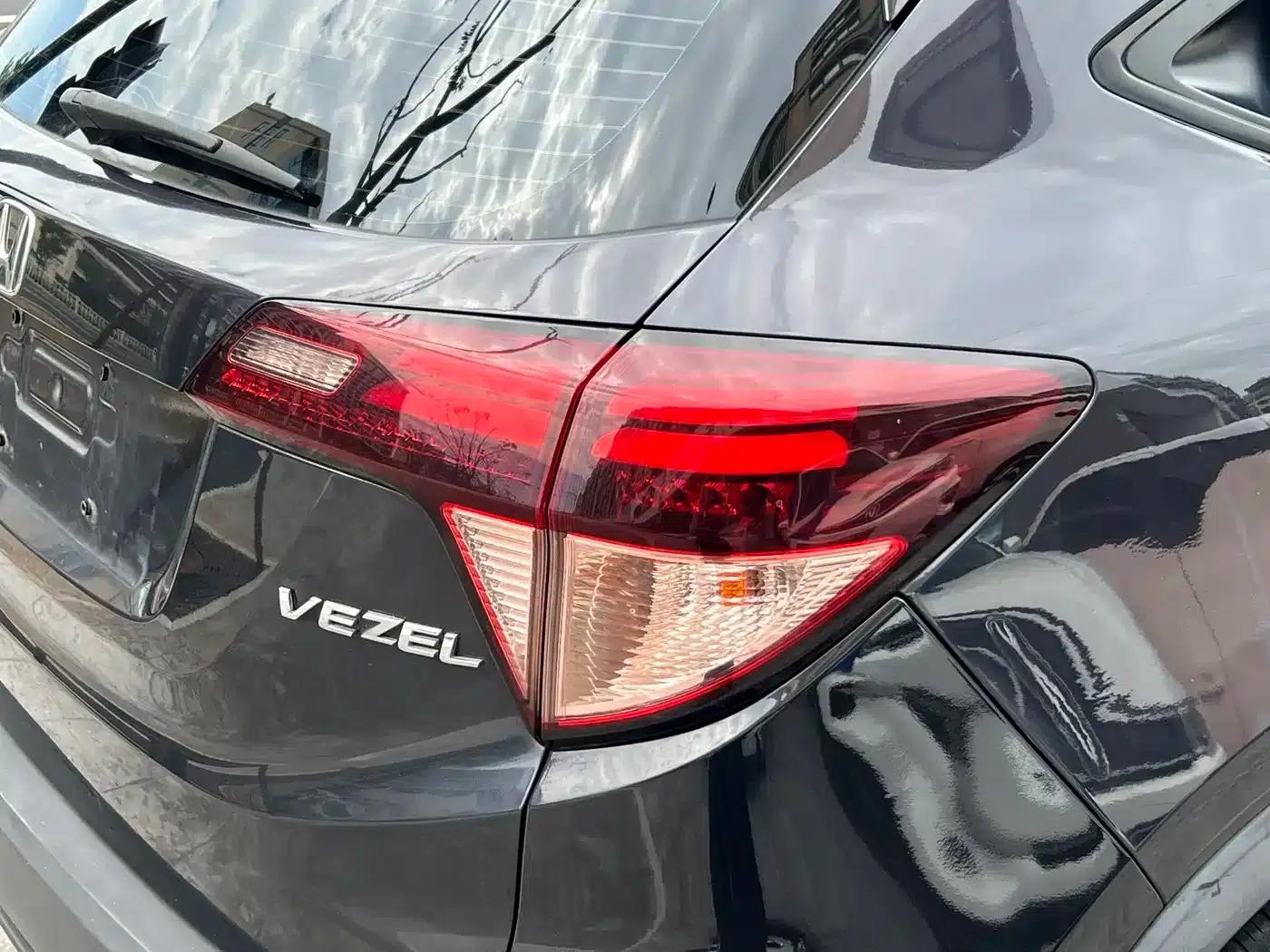 Vezel 2017 1.8L CVT 2WD Pioneer Edition — миниатюра 16