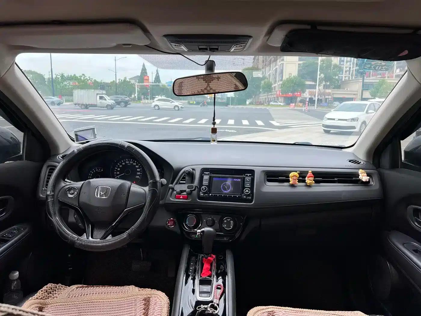 Vezel 2017 1.8L CVT 2WD Pioneer Edition — миниатюра 9