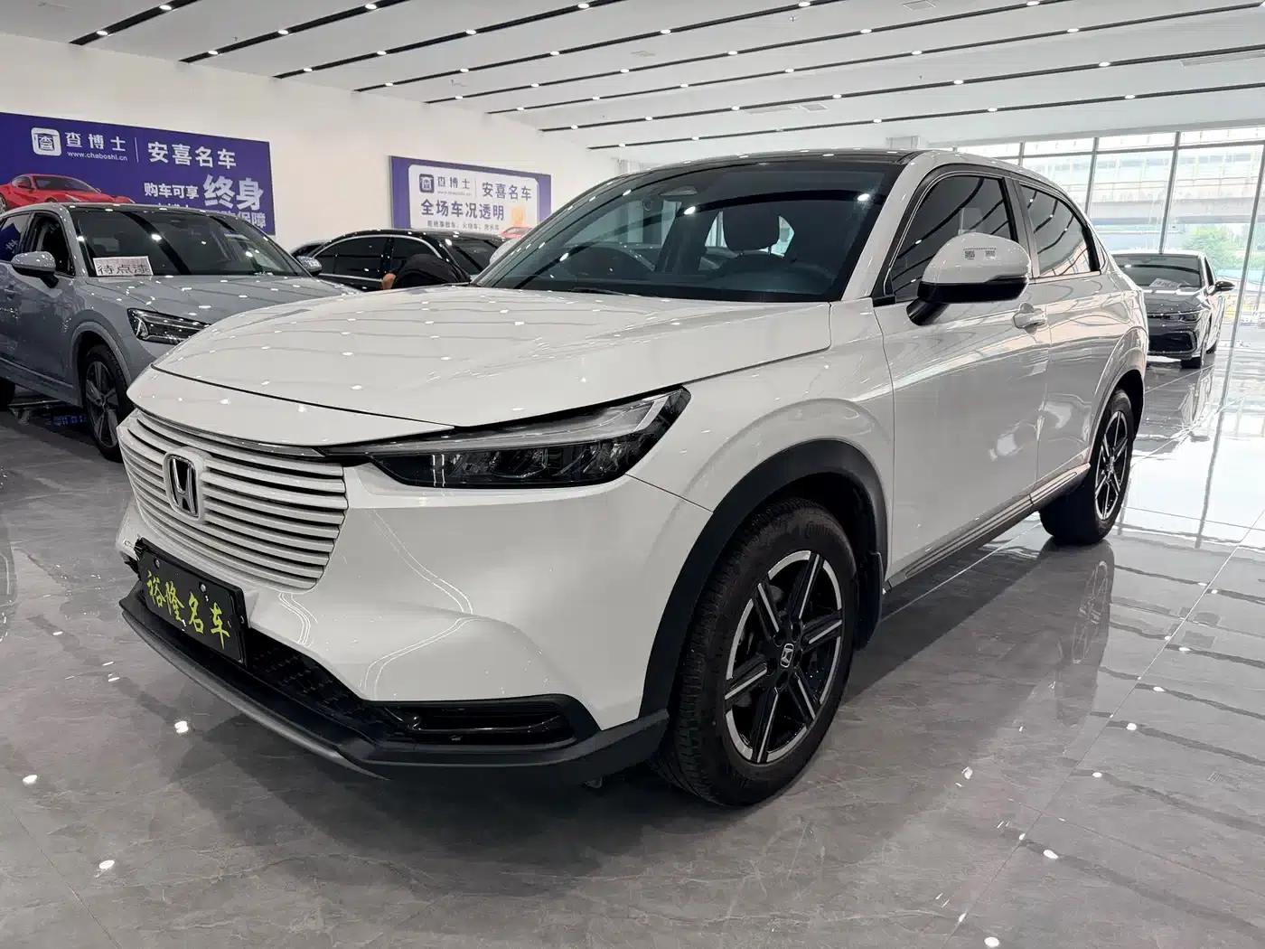 Vezel 2023 1.5L CVT Pioneer Edition — миниатюра 1