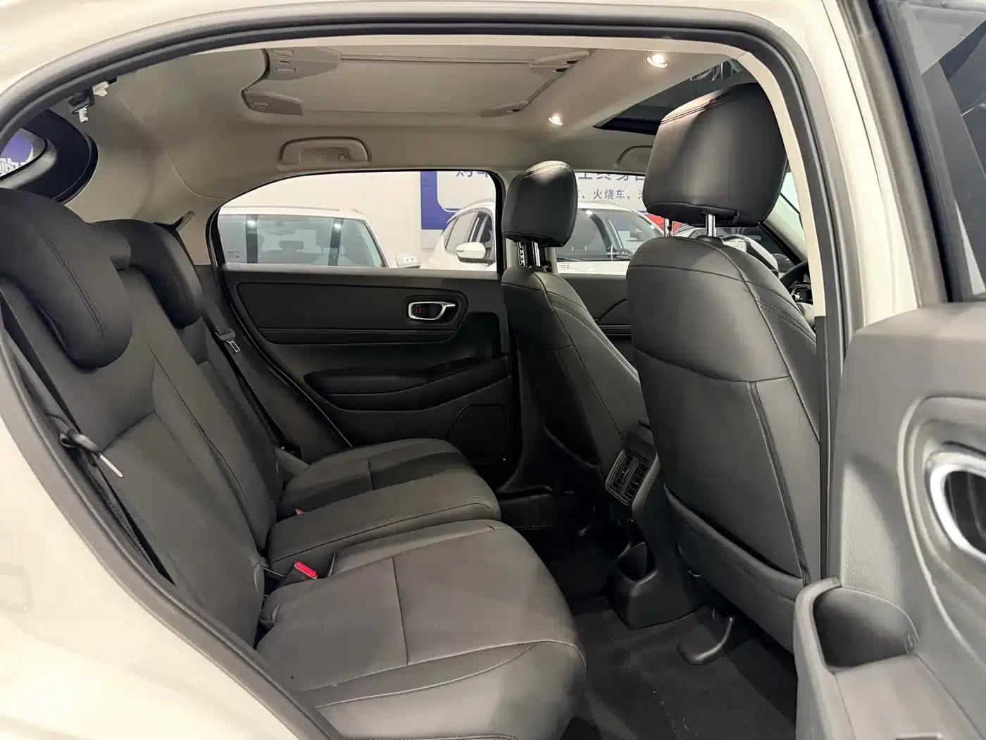 Vezel 2023 1.5L CVT Pioneer Edition — миниатюра 15