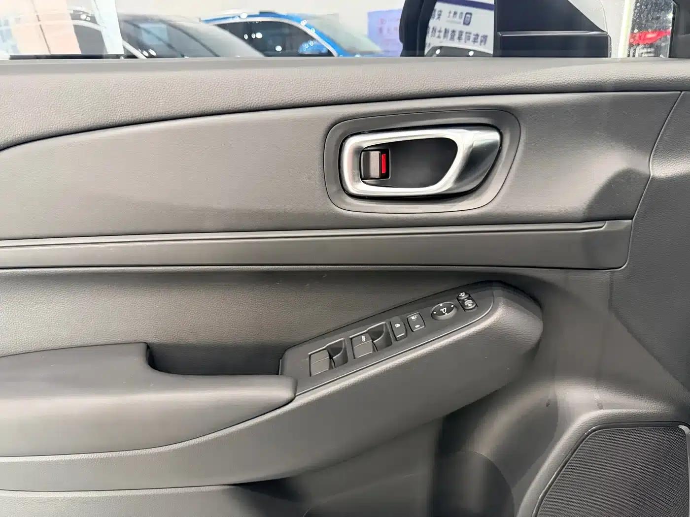 Vezel 2023 1.5L CVT Pioneer Edition — миниатюра 17
