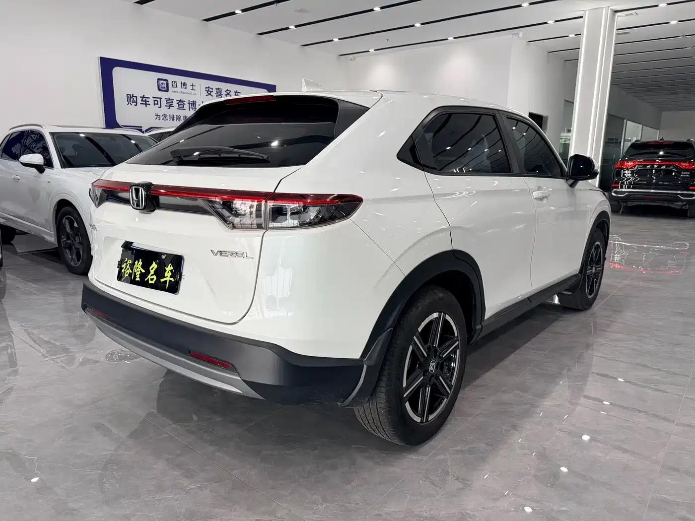 Vezel 2023 1.5L CVT Pioneer Edition — миниатюра 4