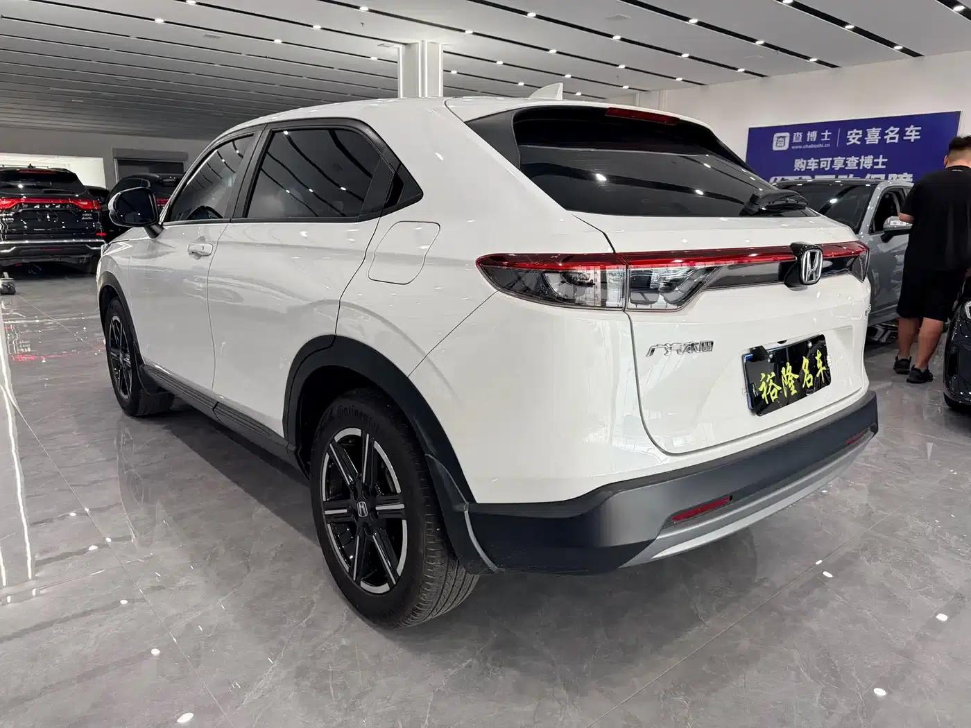 Vezel 2023 1.5L CVT Pioneer Edition — миниатюра 6