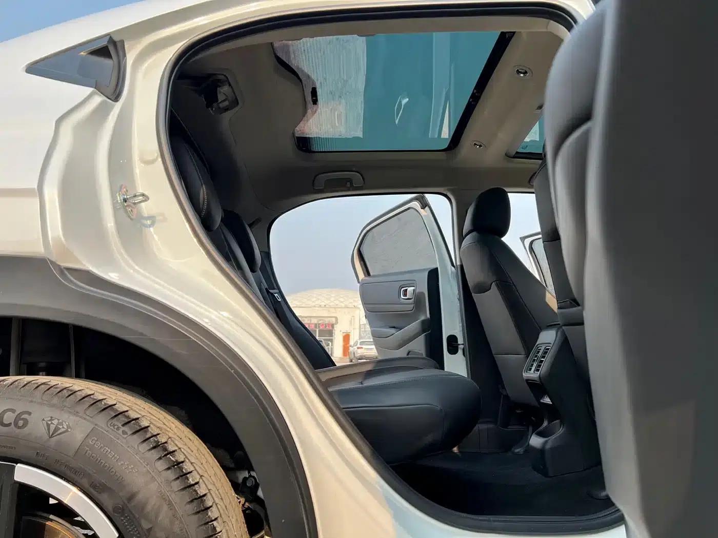 Vezel 2023 1.5L CVT Tech Edition — миниатюра 11