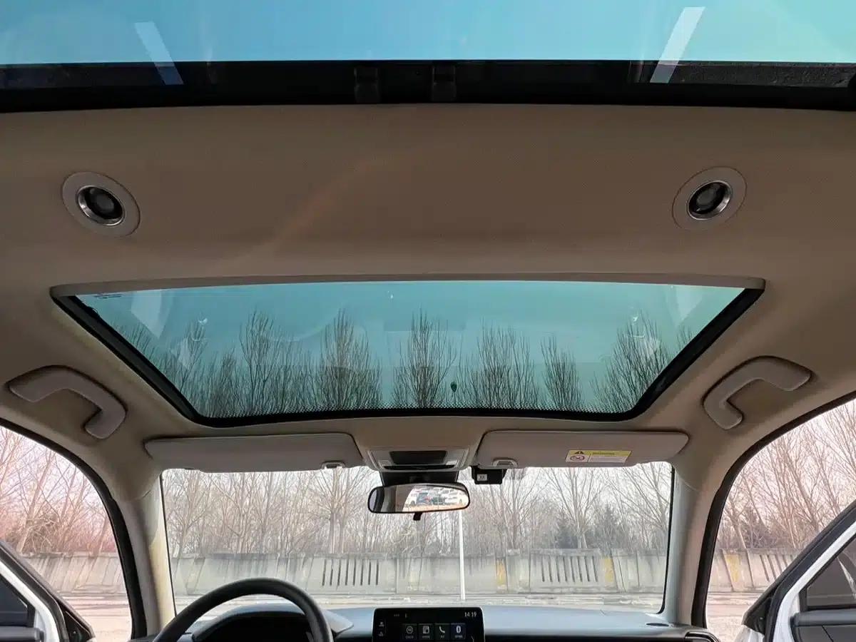 Vezel 2023 1.5L CVT Tech Edition — миниатюра 12