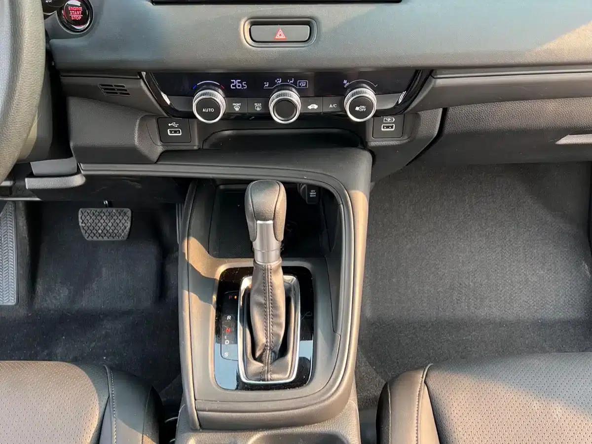 Vezel 2023 1.5L CVT Tech Edition — миниатюра 15