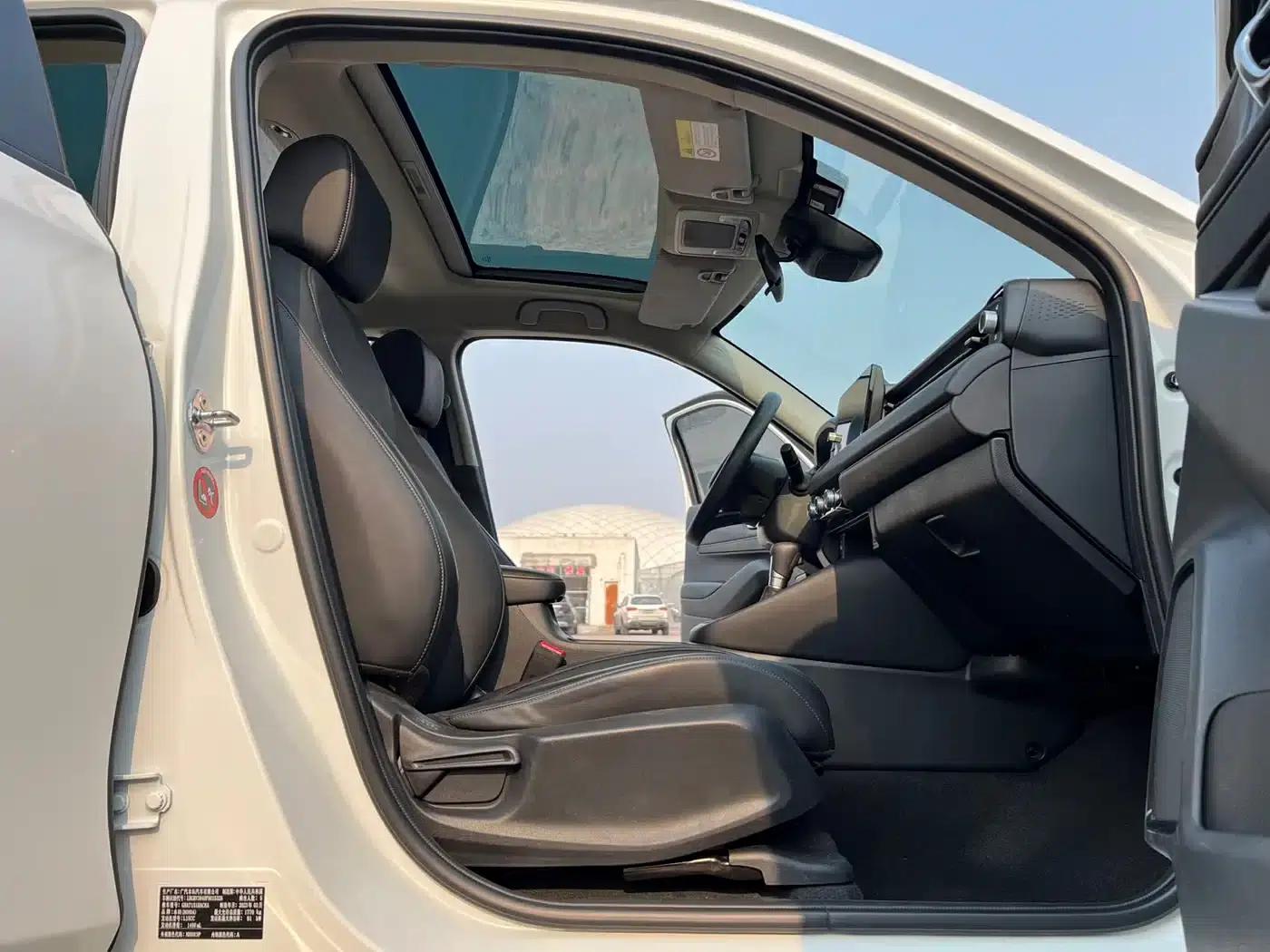 Vezel 2023 1.5L CVT Tech Edition — миниатюра 10