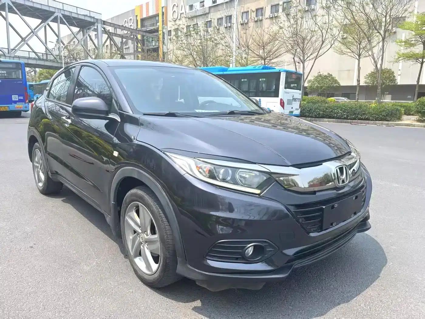 Vezel 2020 1.5L CVT Elite Edition — миниатюра 3