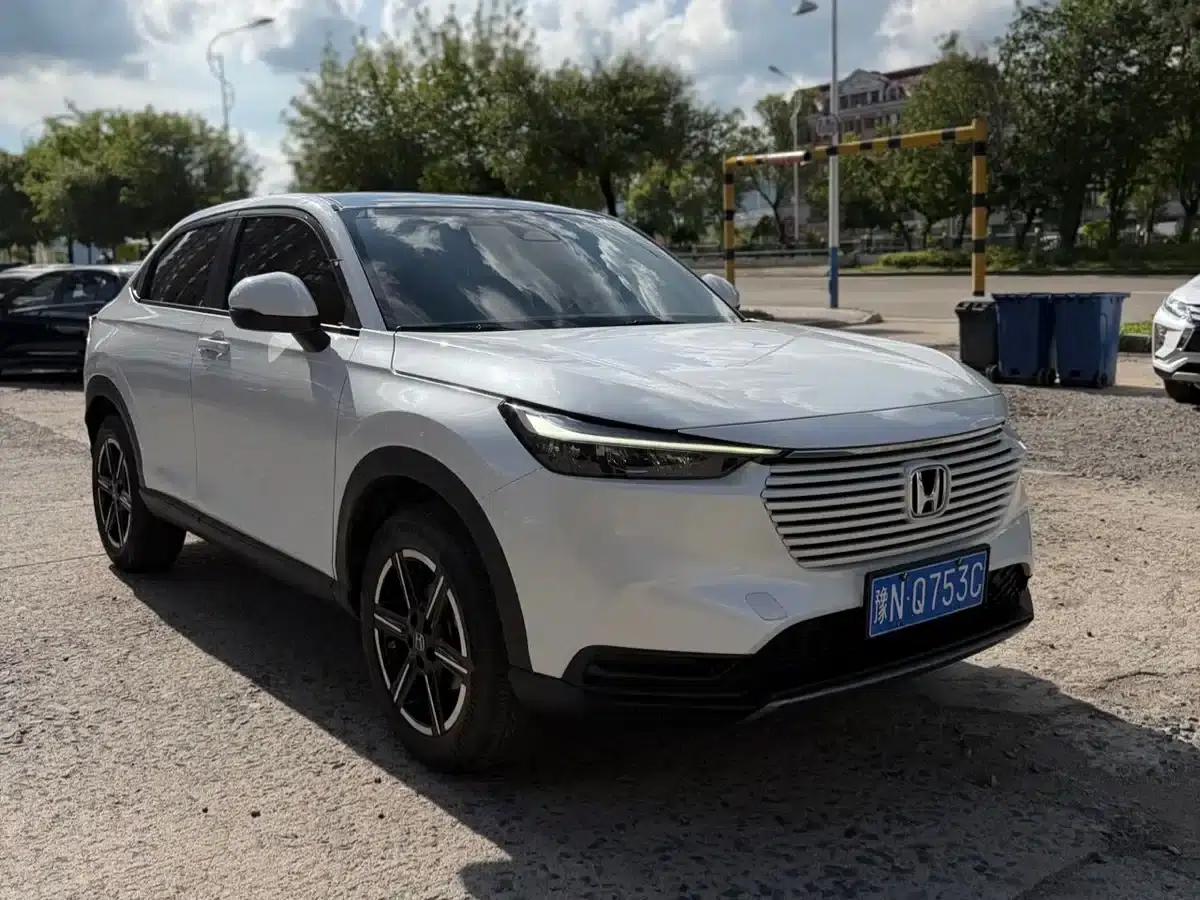 Vezel 2023 1.5L CVT Tech Edition — миниатюра 3