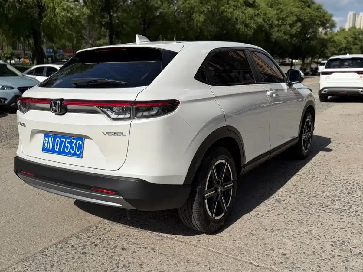 Vezel 2023 1.5L CVT Tech Edition — миниатюра 6
